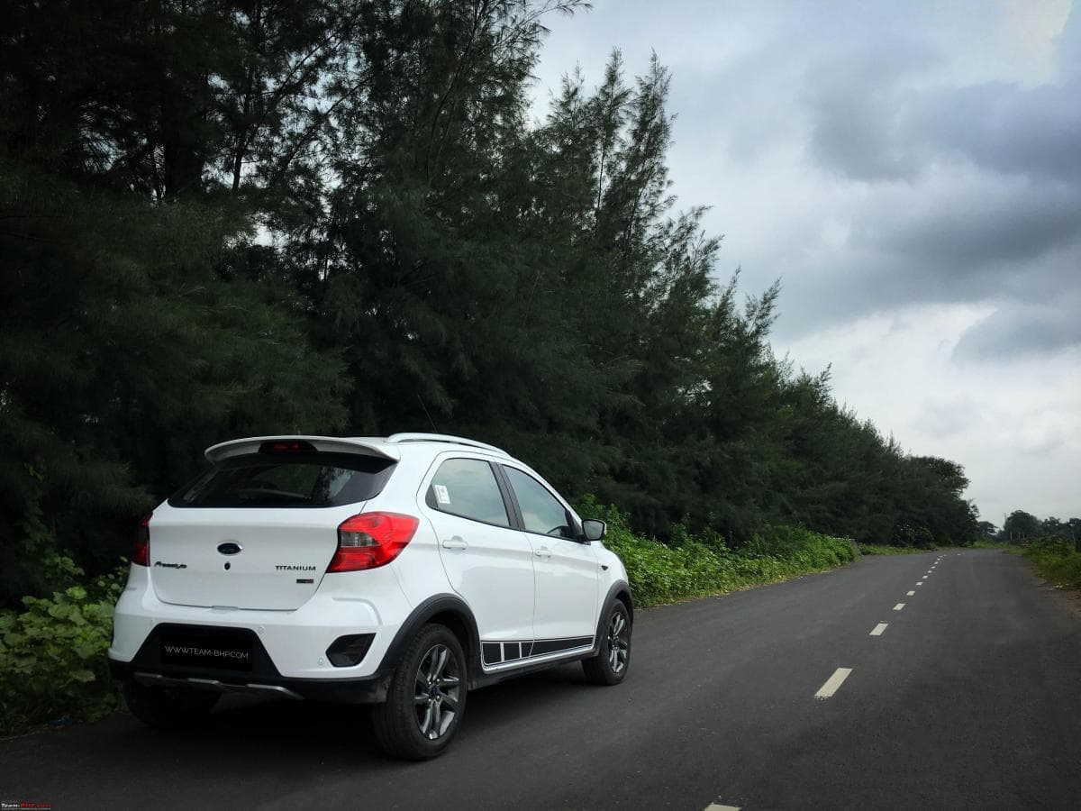 Ford Freestyle rear angle